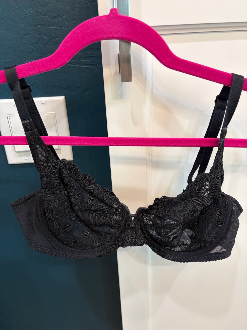 Wacoal black underwire lace bra